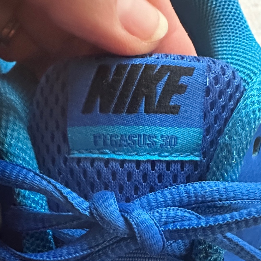 NIKE PEGASUS30 Vibrant Blue Athletic Sneakers, barely worn, like new. Size10men